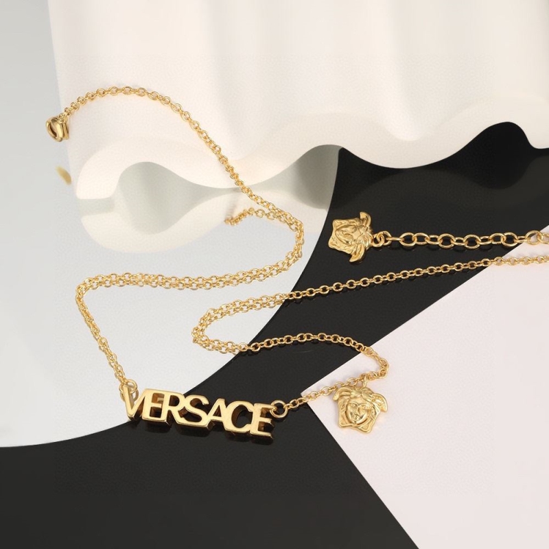 VERSACE